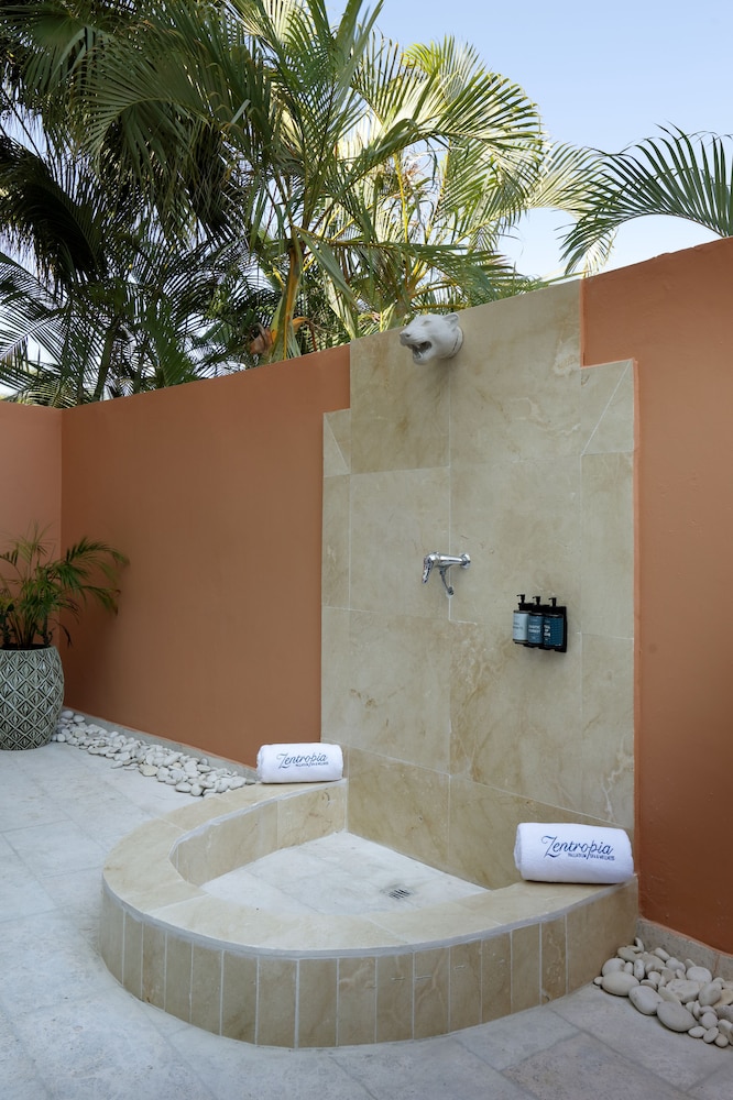 Grand Palladium Jamaica Resort  Spa All Inclusive - Property Image 94