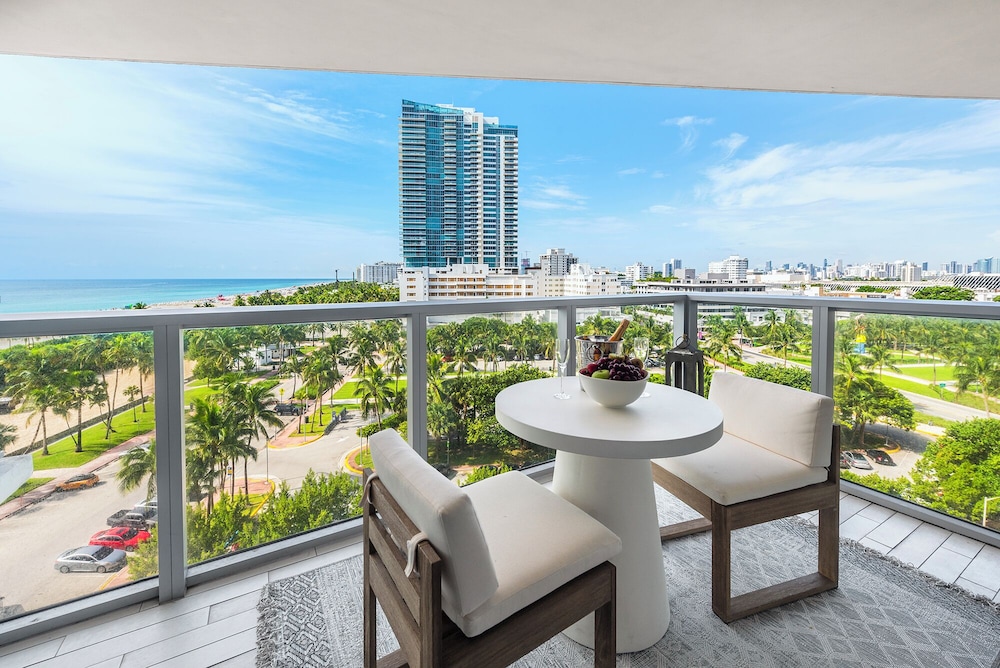 Luxury Vacation Rentals in South Beach by LRMB