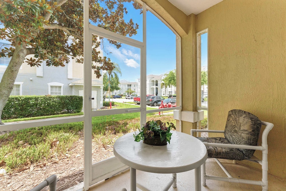 Resort Condo 3BR - Pool Balcony Near Disney