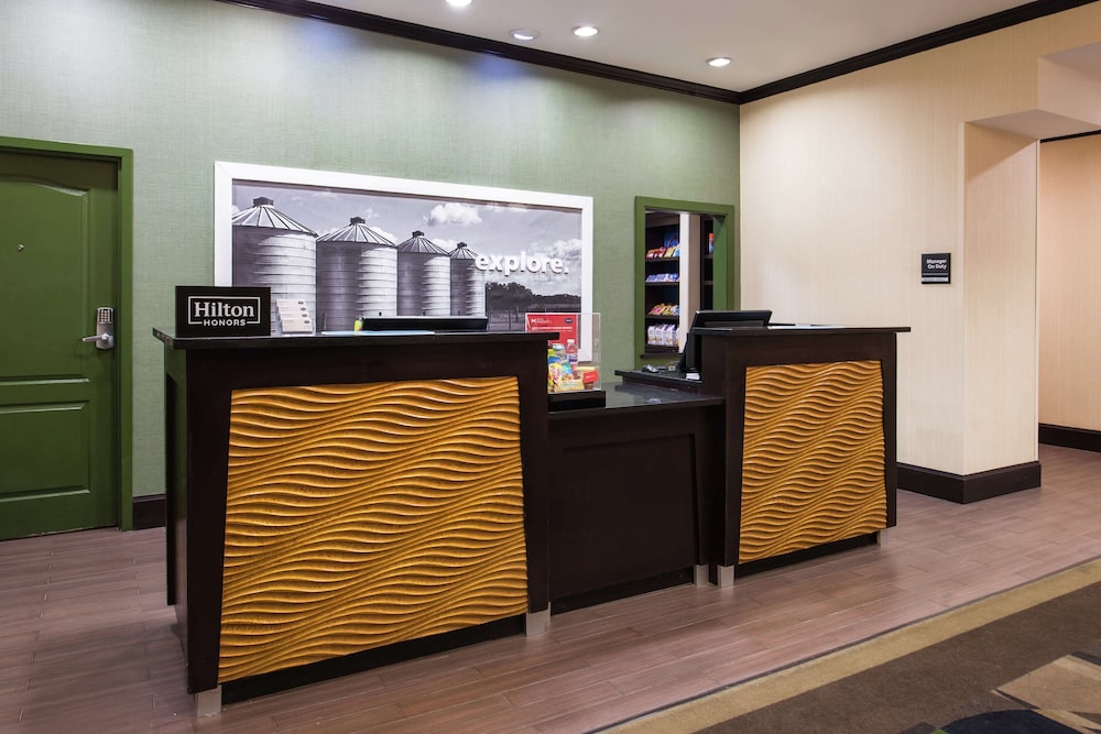 Big Spring Vacations - Hampton Inn  Suites Big Spring - Property Image 2