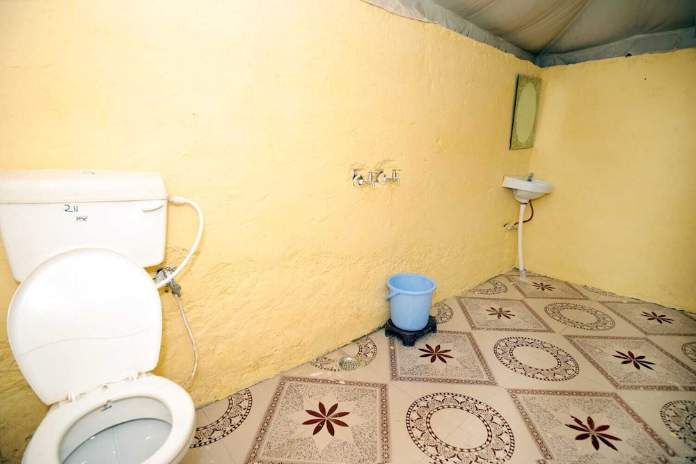Royal Gadhvi Desert Camp