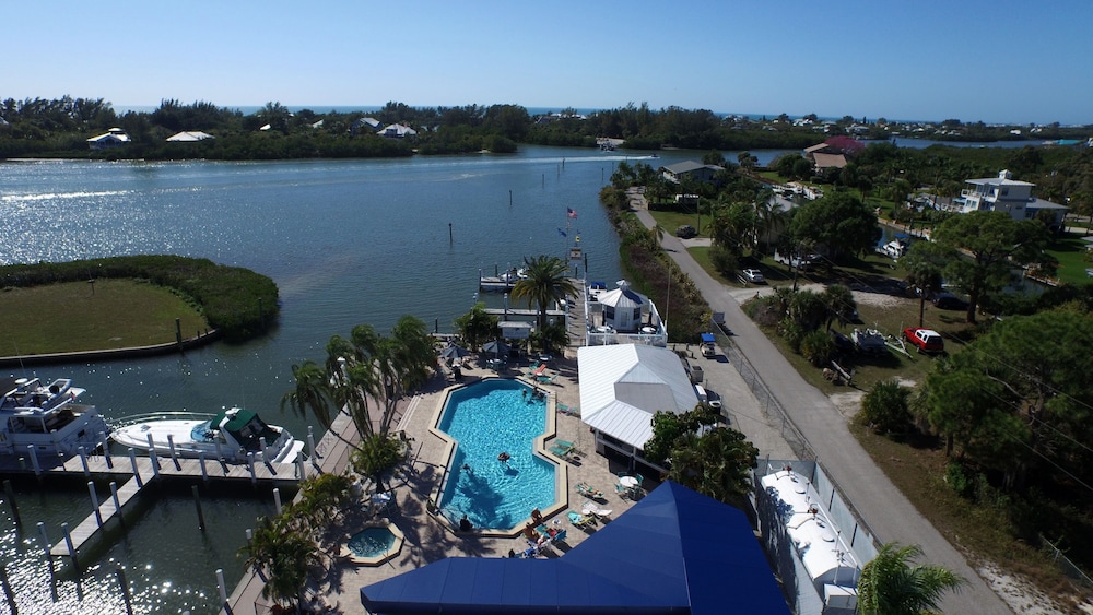 Punta Gorda Vacations - Marina One Bedroom Villa by RedAwning - Property Image 1