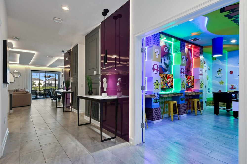 Epic Family Getaway: Themed Villa Near Disney !
