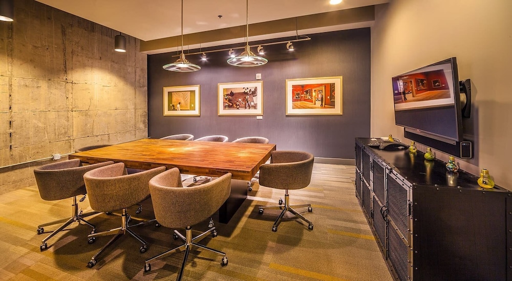 meeting & event spaces