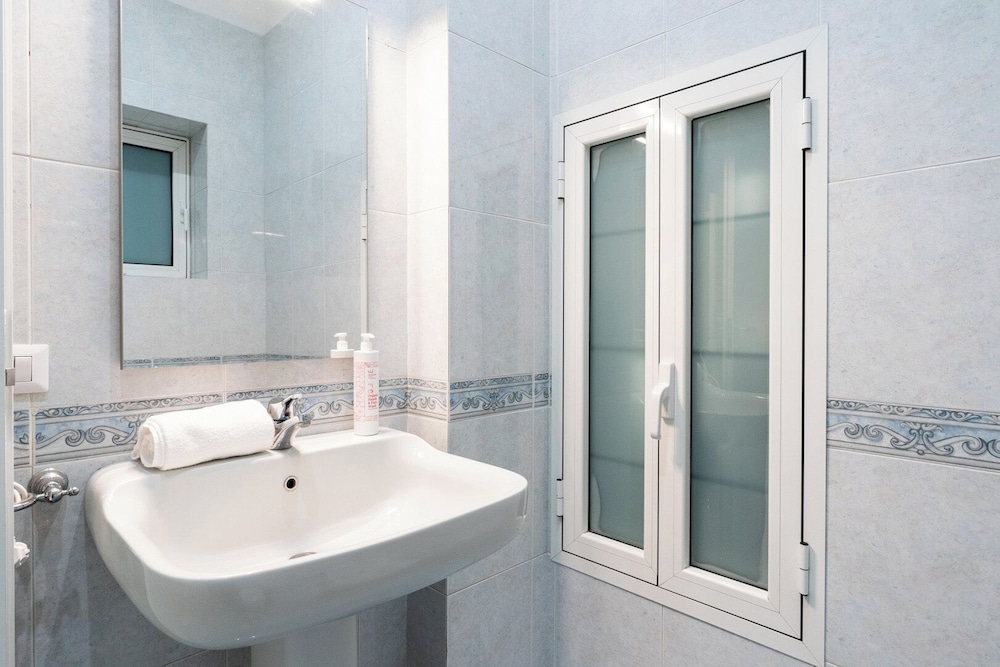 Febe Apartment by Wonderful Italy