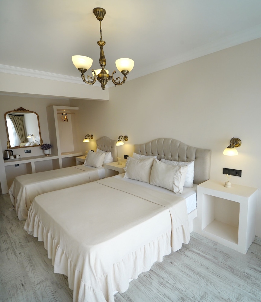 Cunda House Küçük Otel - Image 39