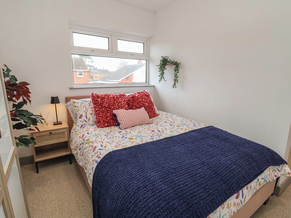 The Cloud House @ Upton by Chester