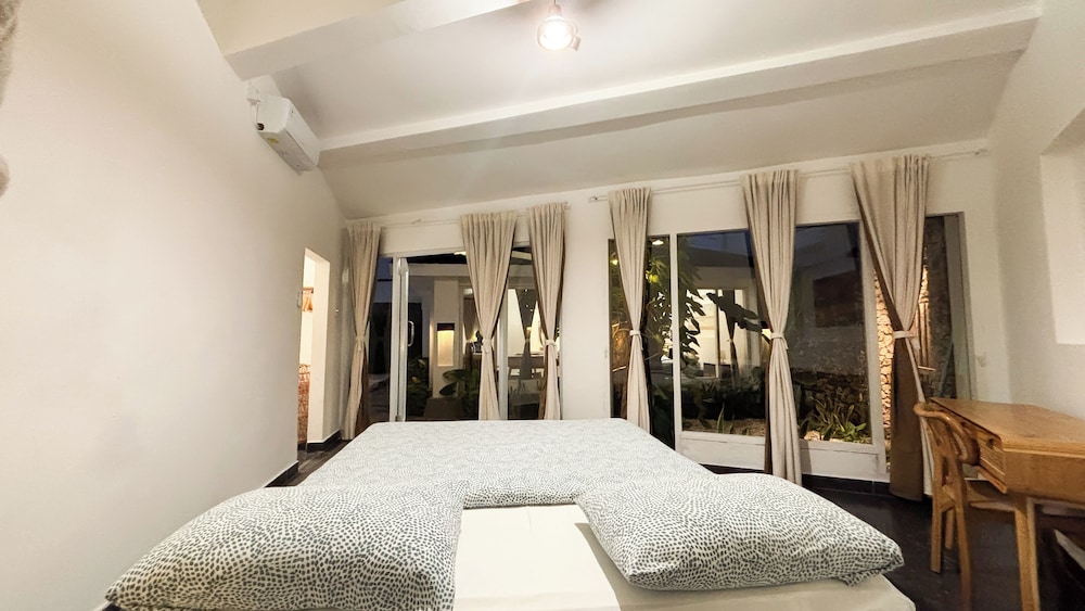 LaLeBay Seminyak