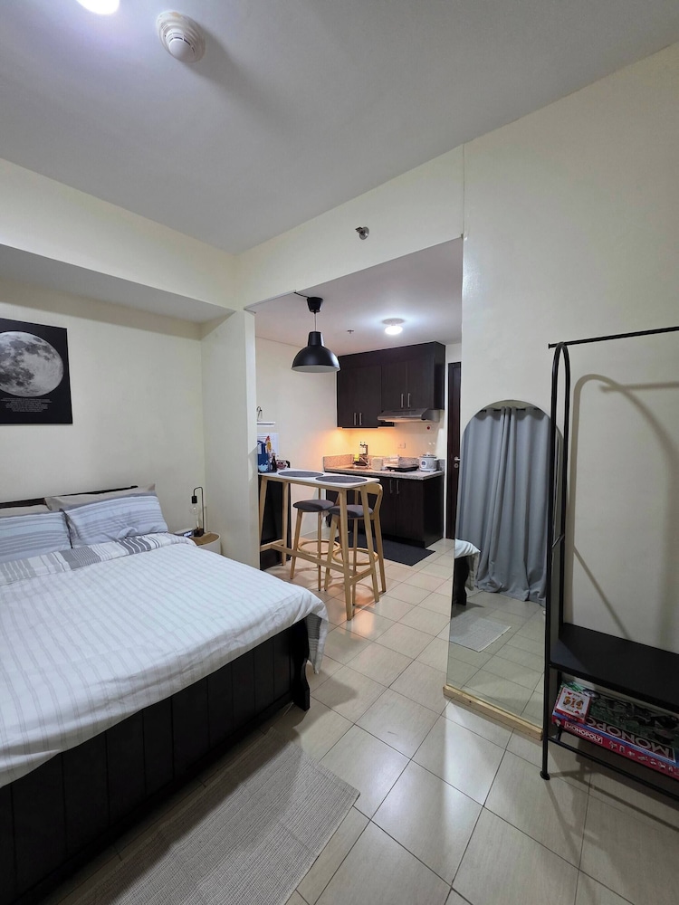 Pioneerwoodlands Mandaluyong Studio Unit