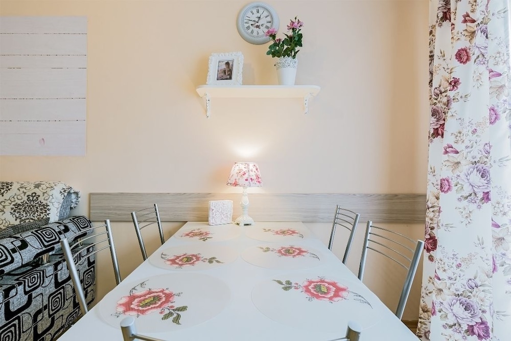Pink Hall view 3