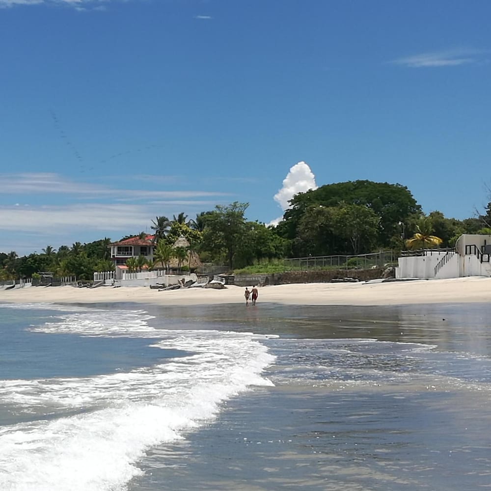 La Perla de Farallon Bed and Breakfast