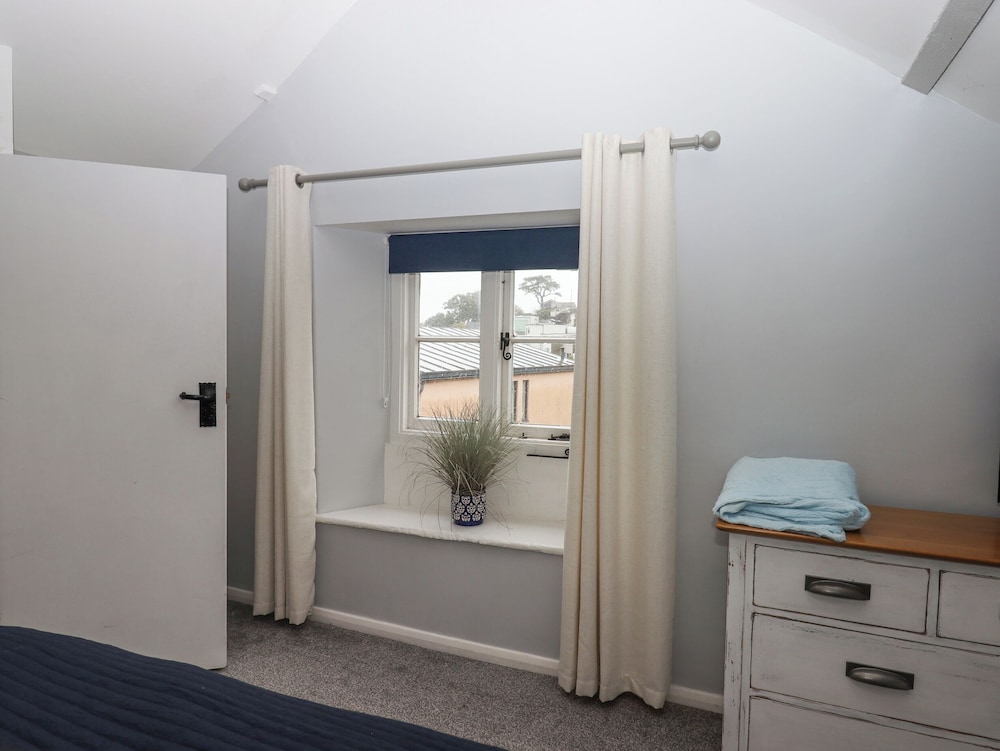 3 Pebble Cottage
