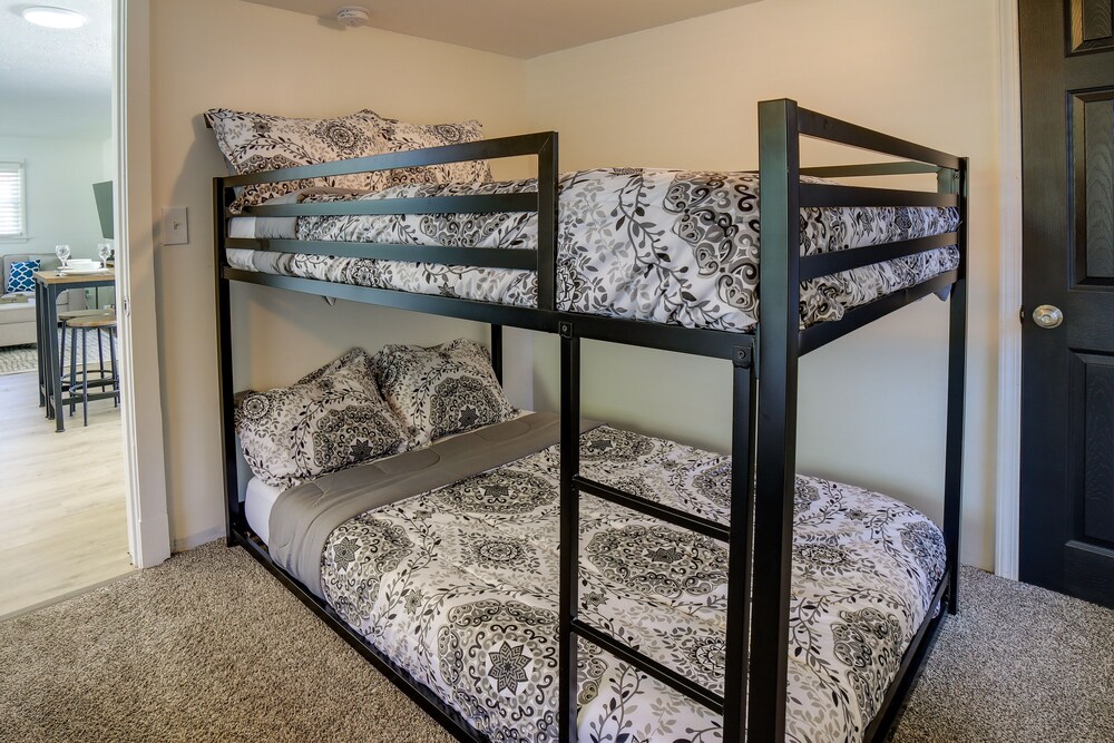 Lake City Vacations - Breezy Lake City Getaway - Walk to Englewood Beach - Property Image 23