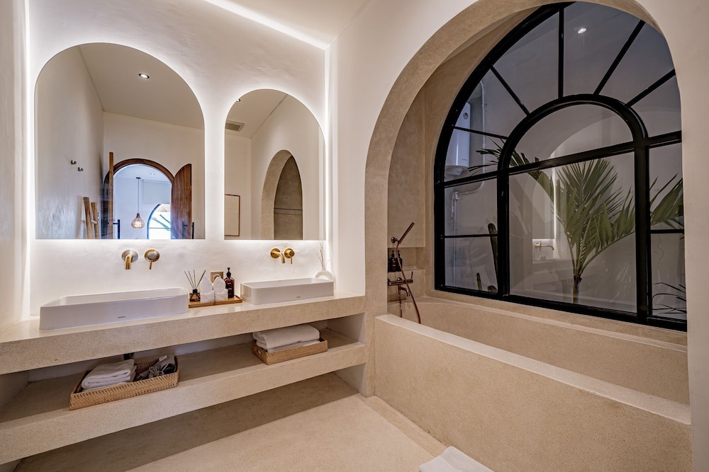 Casa Blanche Canggu
