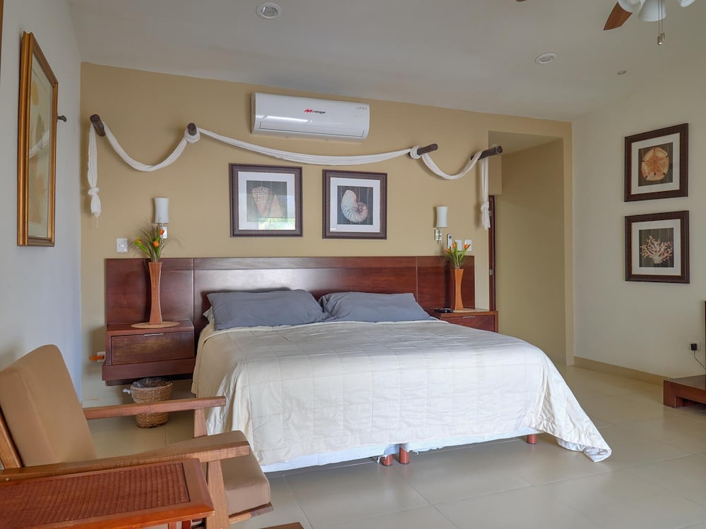 Casa Macabi - Yucatan Home Rentals view 4