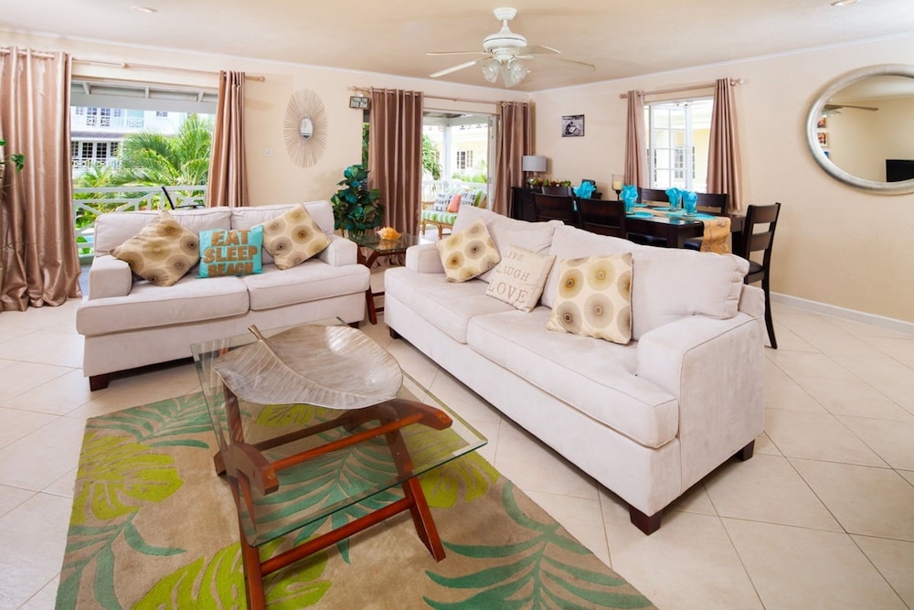 Margate Gardens 4 by Blue Sky Luxury view 5