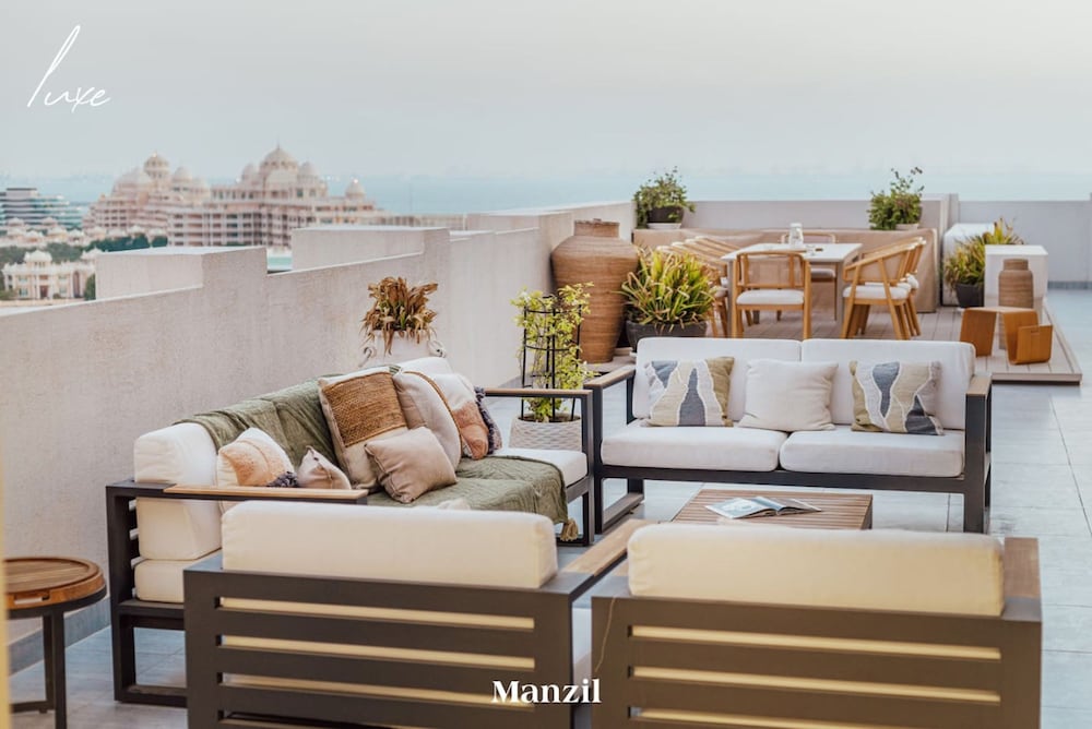 Luxury Sky Villa w Private Pool Sea View in Palm