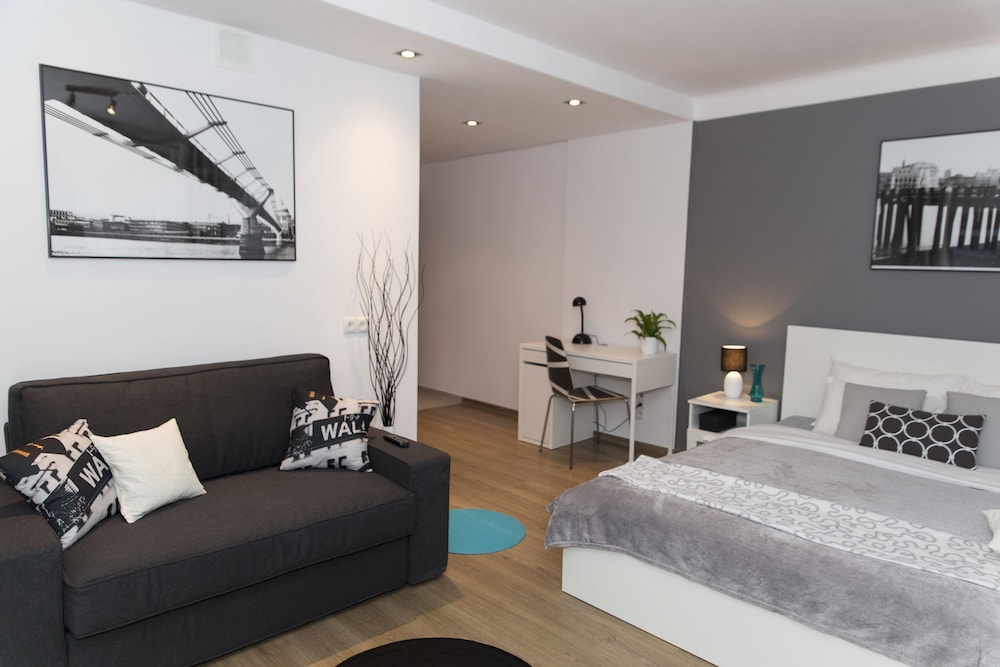 Warsawrent Apartments Centralna