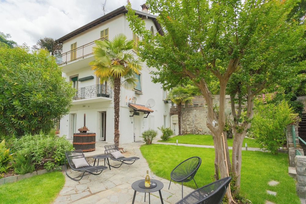 Enchanted Como Lake - Tremezzo Apartments by Rent all Como