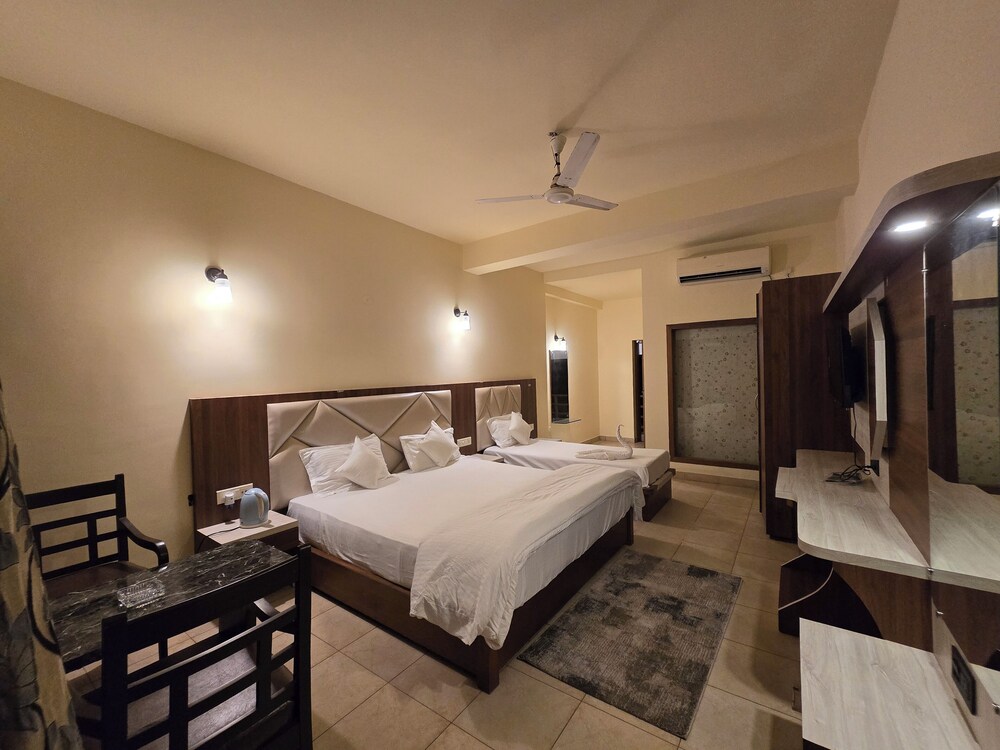 Ricardo Beach Resort