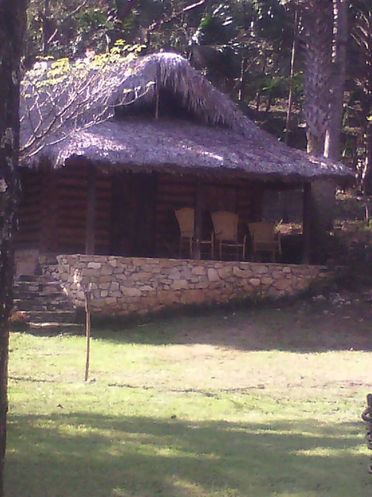Sierraverde Cabins Rosewood view 3