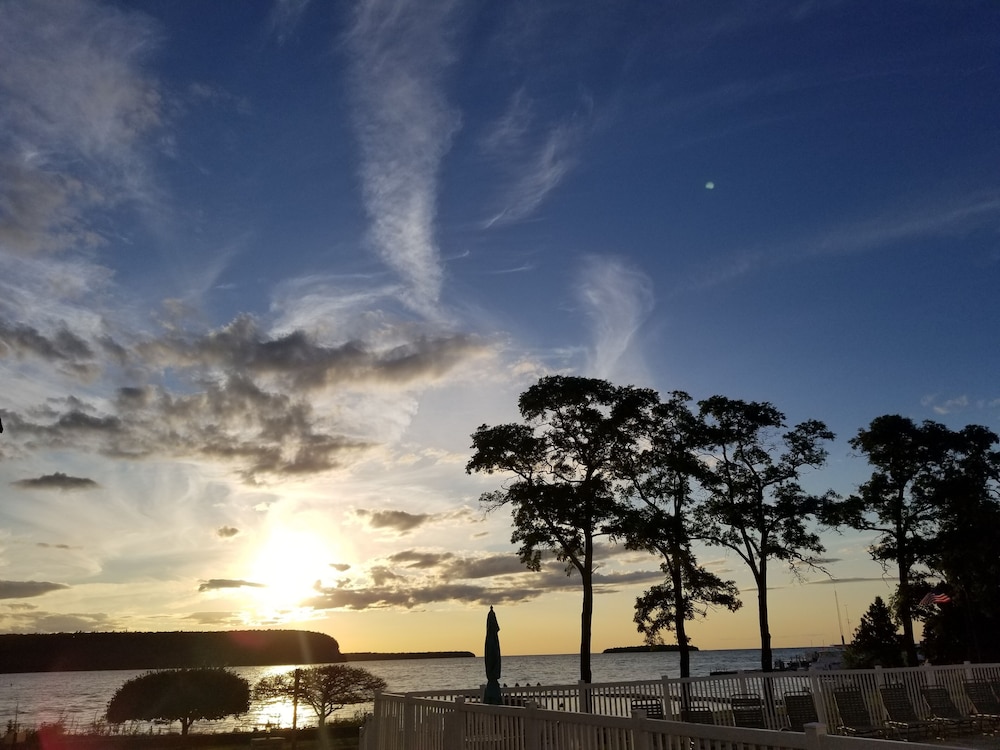 Edgewater Resort