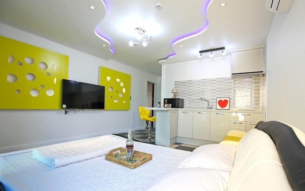hotel room