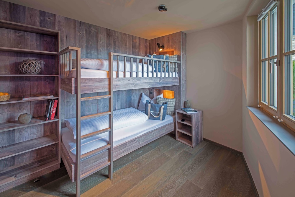 Mountain Spa Residences