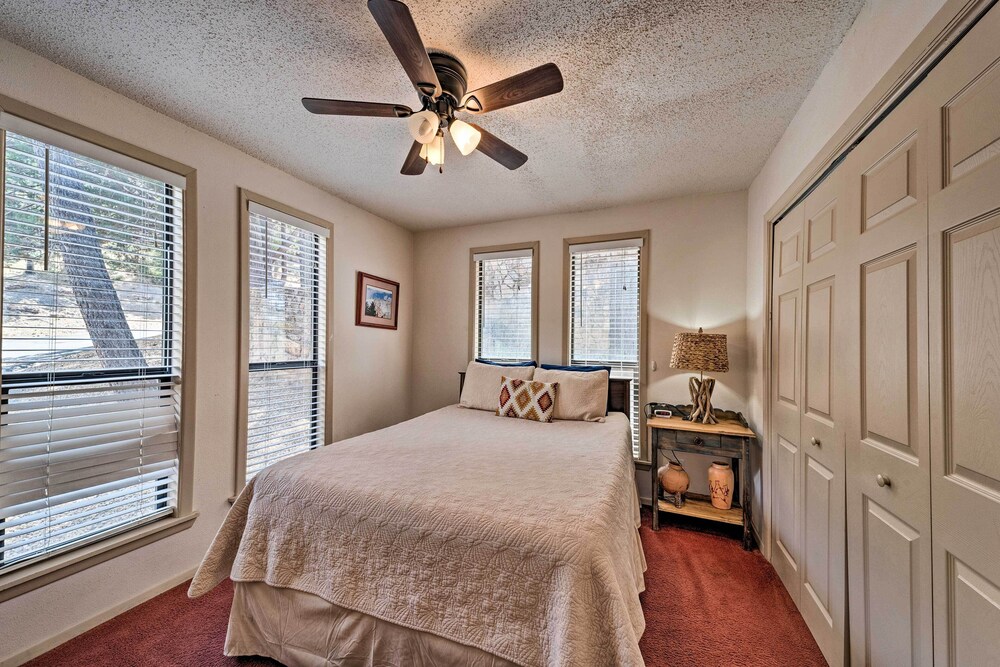 Ruidoso Home w/ Private Wet Bar & Pool Table view 4