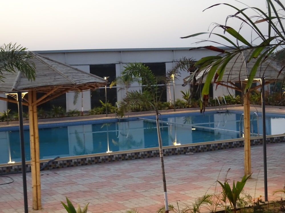 SIMBOR BEACH RESORT