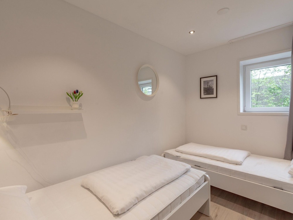 Holiday Home With Fabulous Garden view 5