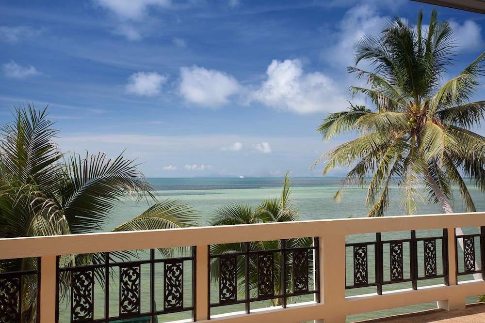 Charu Bay Villas