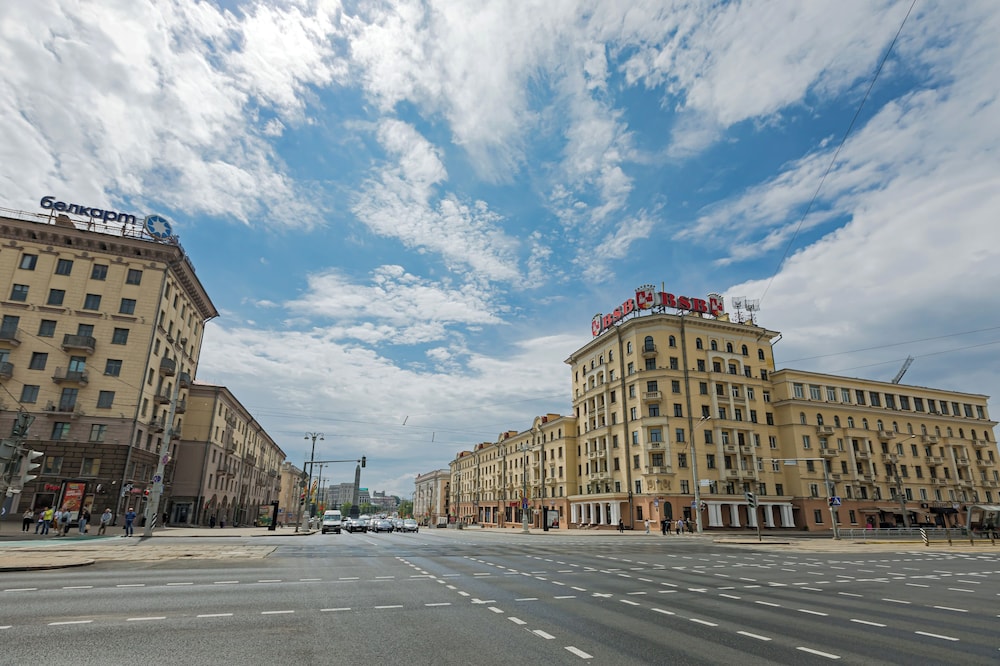 2-room apartment with view the avenue