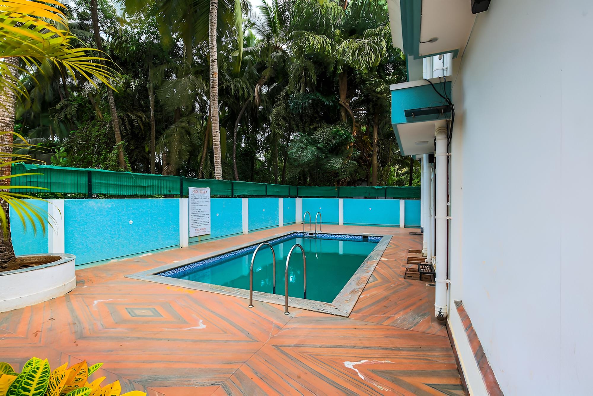 Meera Motels & Residency