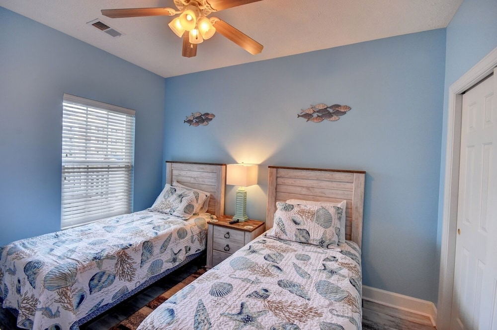 5001 Harvest Drive #103 3 Bedroom Condo by Redawning view 5