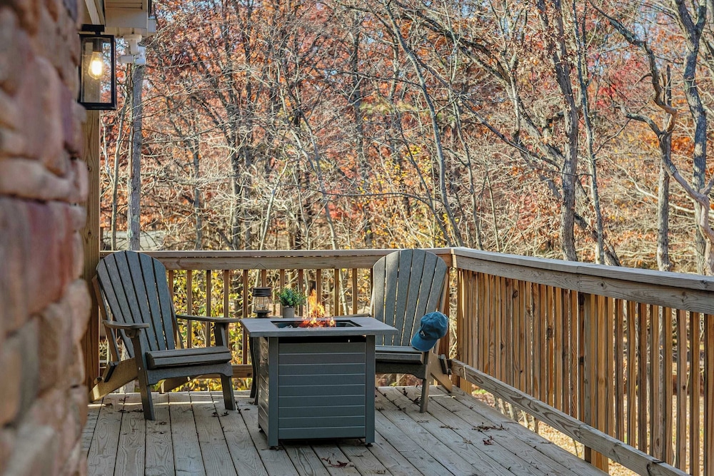Stephen Way by Avantstay Hot Tub + Game Room Albrightsville