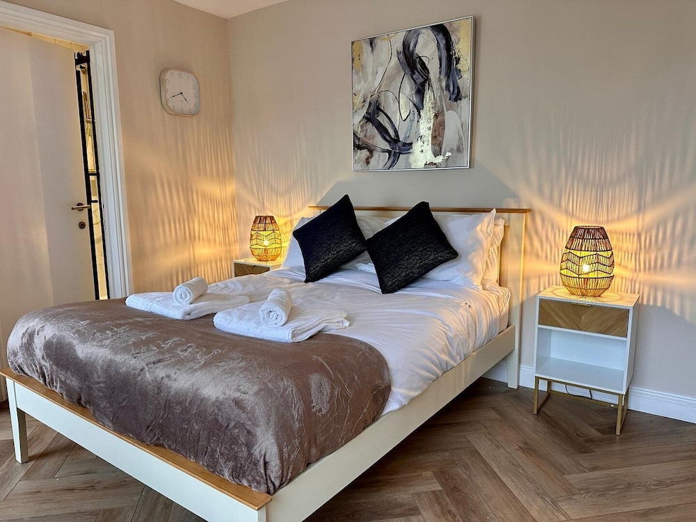 Brighton City View 3-bed Retreat