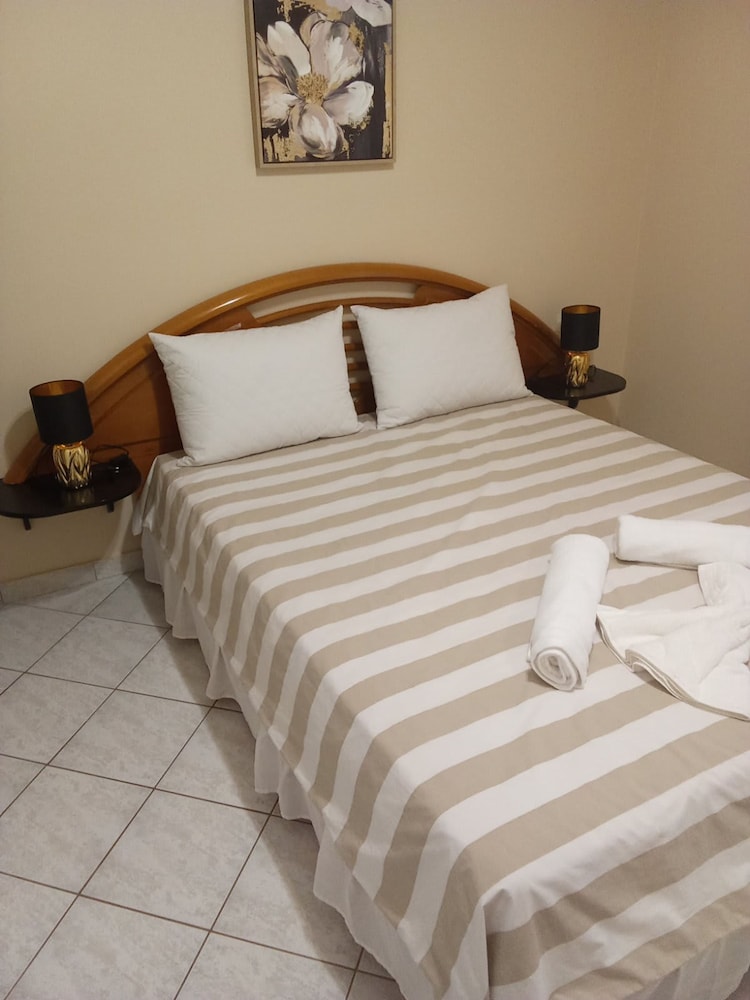 Seaside Astros Getaway - La Maison Etoile