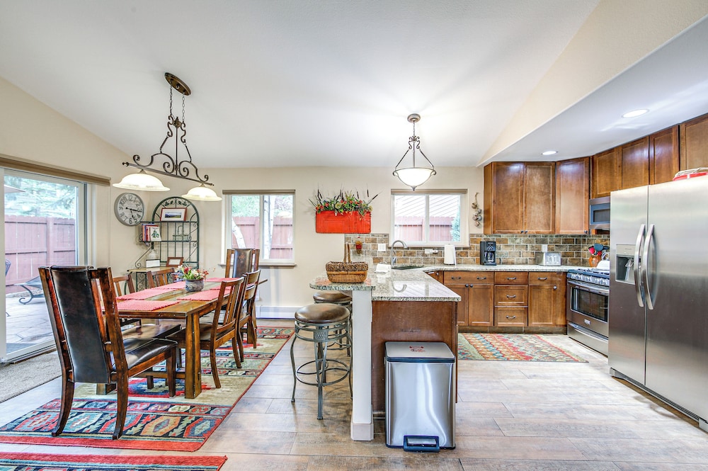 Walk to Ski Shuttle: Dtwn Frisco Gem w/ Fireplace!
