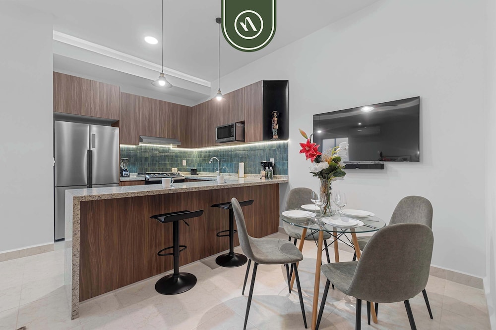 Brand New 1 BR Condo Right Next to the Malecon