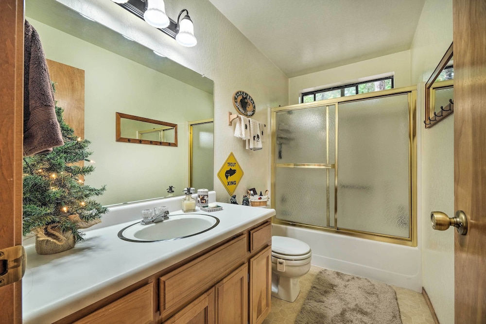 Game Room & Deck: Pet-friendly Camp Connell Cabin
