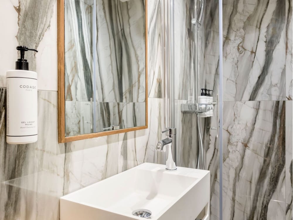 Merveil Luxury Suites - Bourse I-II
