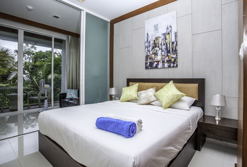 Q Kata Residence