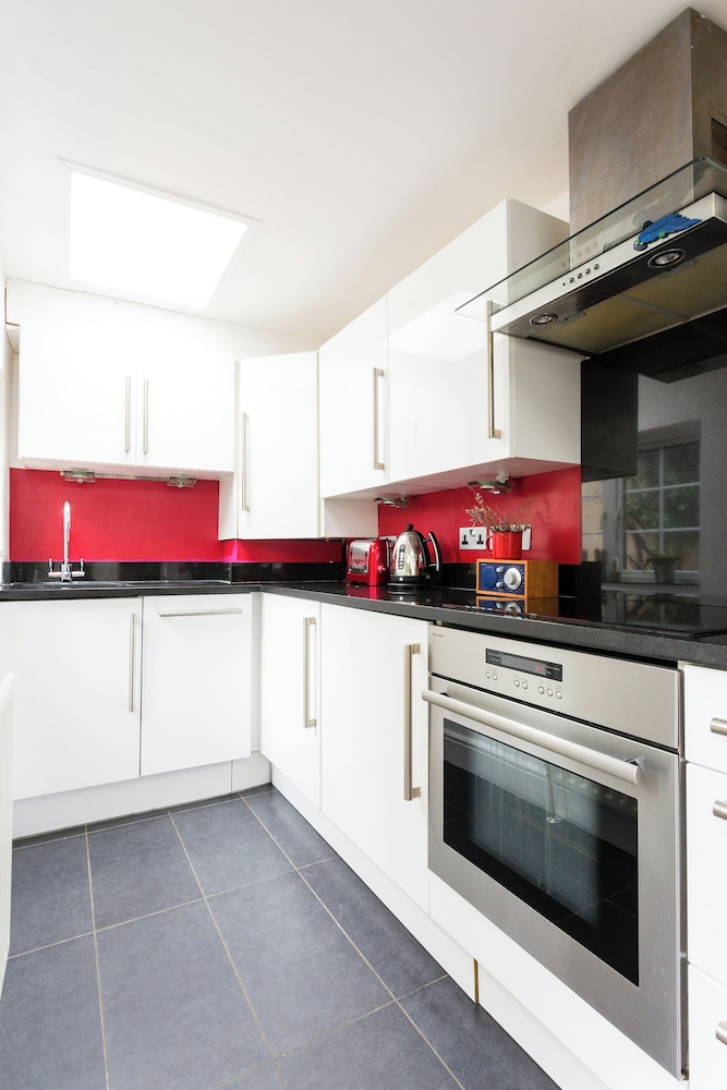 Boston Place II by Onefinestay