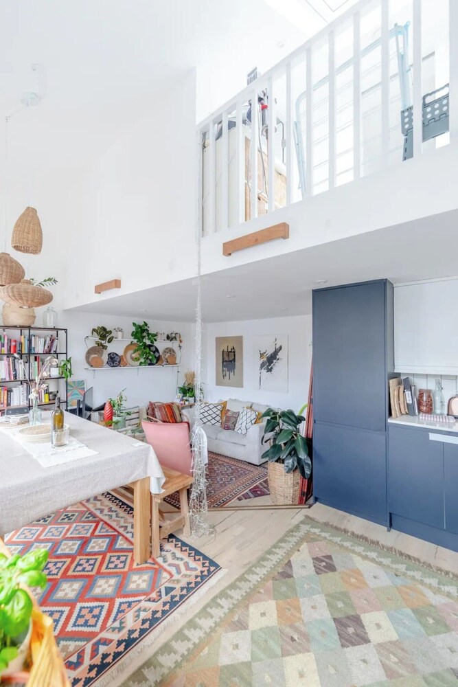 Bright & Beautiful 1BD Flat - Hackney Central