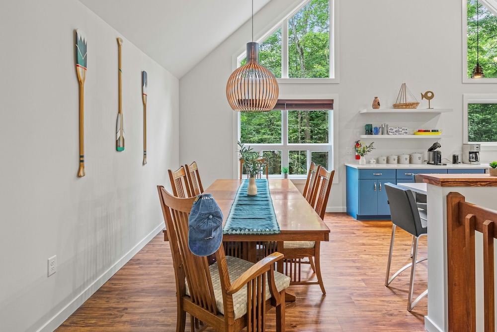 Happy Trails Chalet by Avantstay Sauna Deck Private Community Beach Access