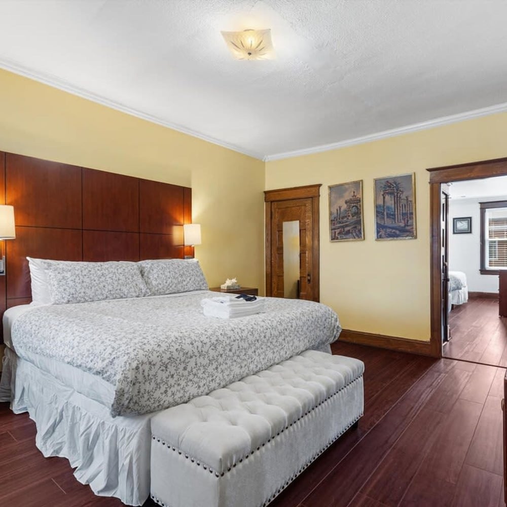 Family Group Trips to DC 4-br Close to Metro view 4