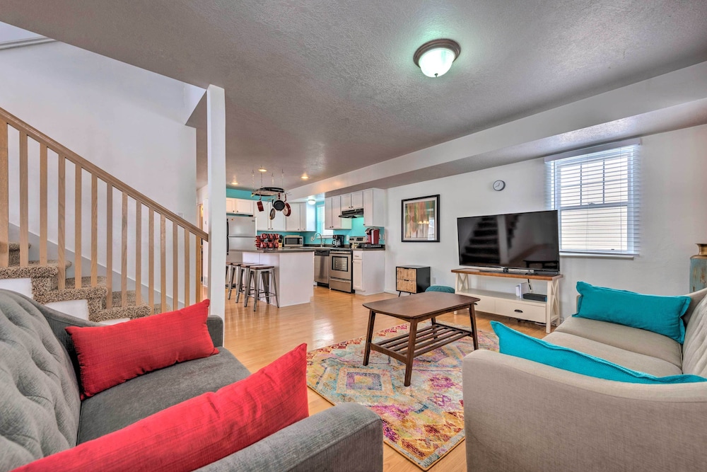 Logan Vacations - Family-friendly Logan Farmhouse w/ Yard Near USU - Property Image 15