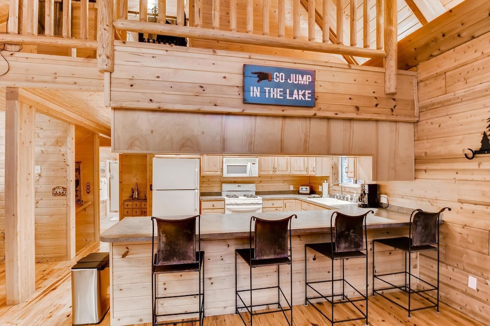 Ridgecrest Hideaway
