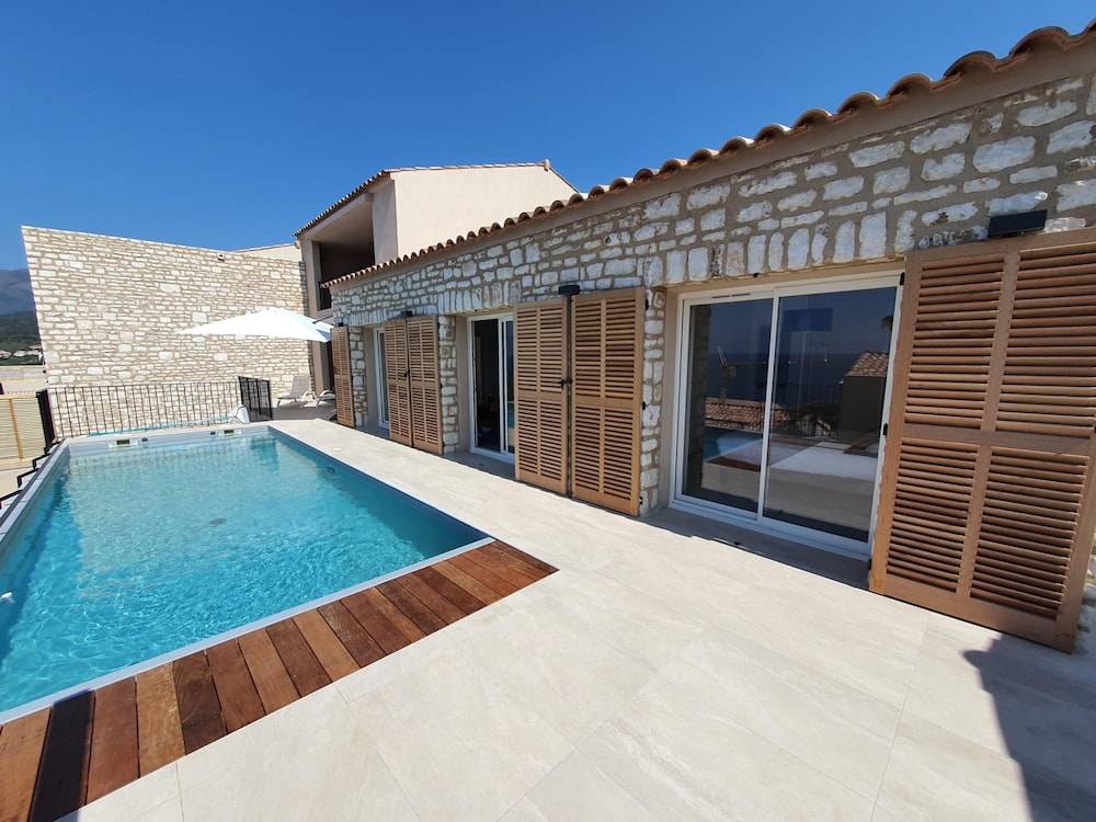 Mor401 - T5 Neuf Piscine vue mer Panoramique